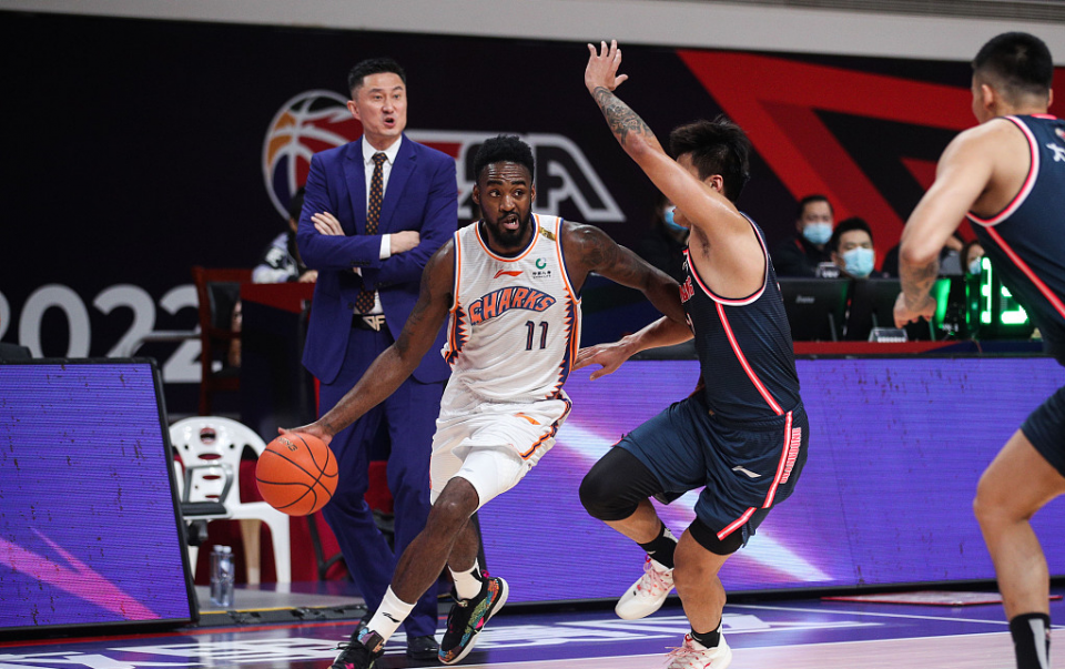 九游app-国王杯今夜再迎强敌，深圳男篮刷新队史纪录，主帅态度——震撼外界，临场指挥获称赞的简单介绍-九游app