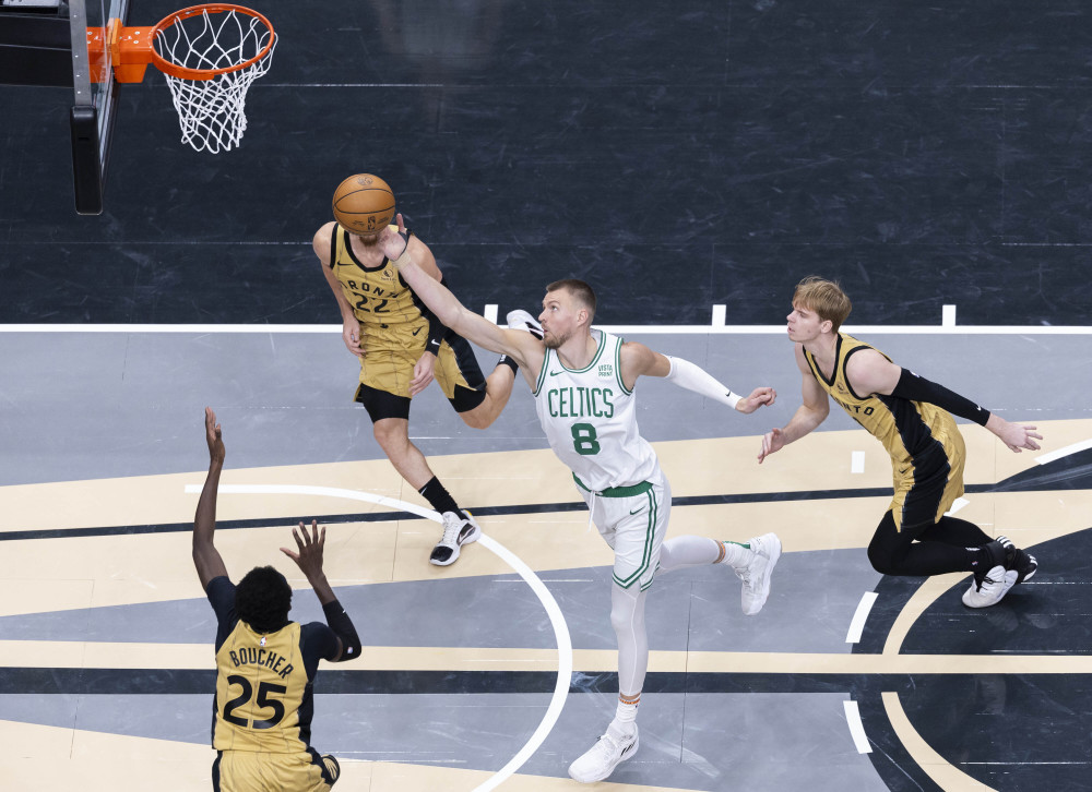 NBA季后赛加时末段走向成谜,斯图加特止住颓势,引发热议,细节决定成败 NBA季后赛加时末段走向成谜,斯图加特止住颓势,引发热议,细节决定成败