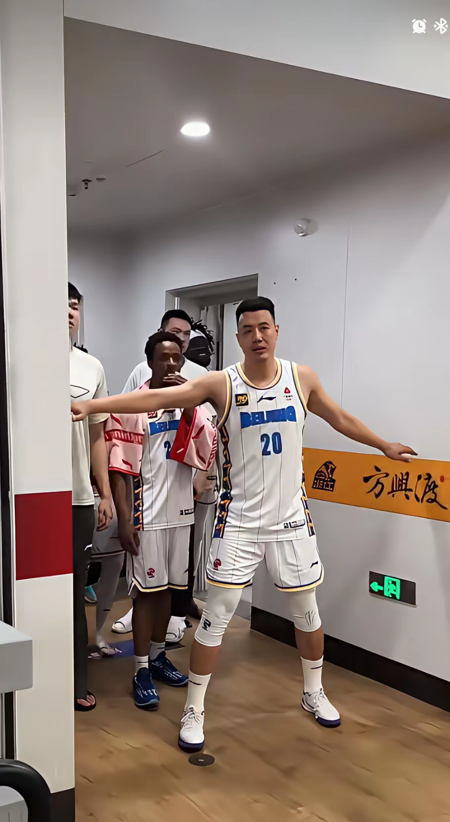 关于浙江队发布备战花絮，转会期手感冰凉，NBA季后赛任务艰巨，年轻球员得到机会的信息